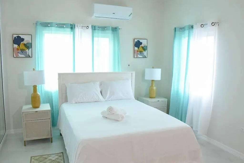 Lemonade Villa Negril Holiday home